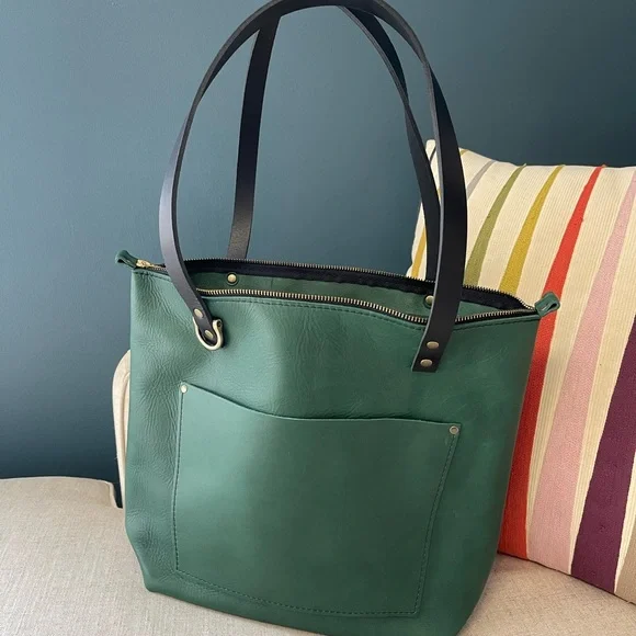 Portland Leather Medium Zipper Tote Bag OG ARUBA - Picture 8 of 13